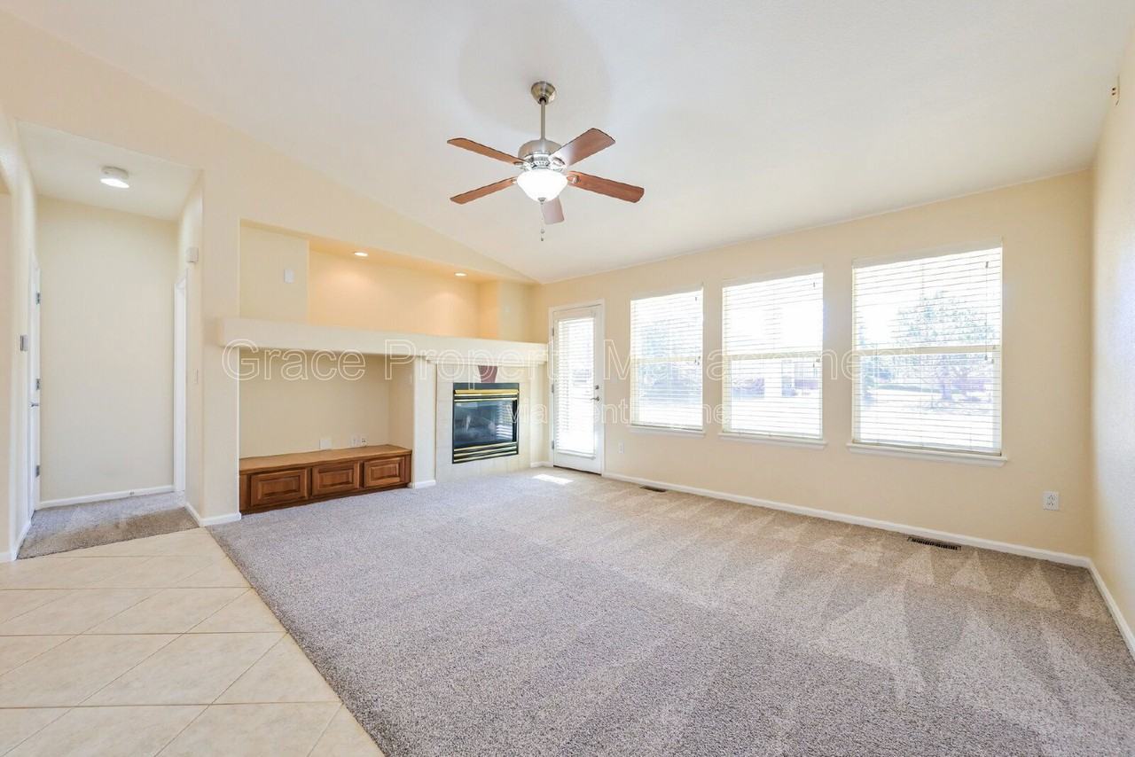 16733 E Auburn Hills Dr - Photo 2 of 16