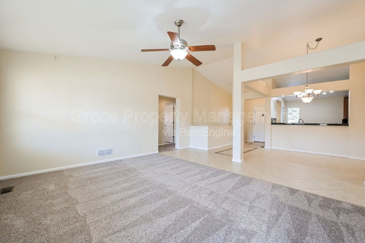 16733 E Auburn Hills Dr - Photo 3 of 16