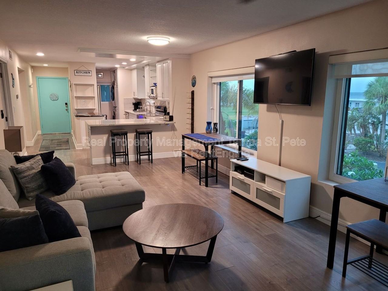 823 Bahia Del Sol Dr #B - Photo 5 of 40