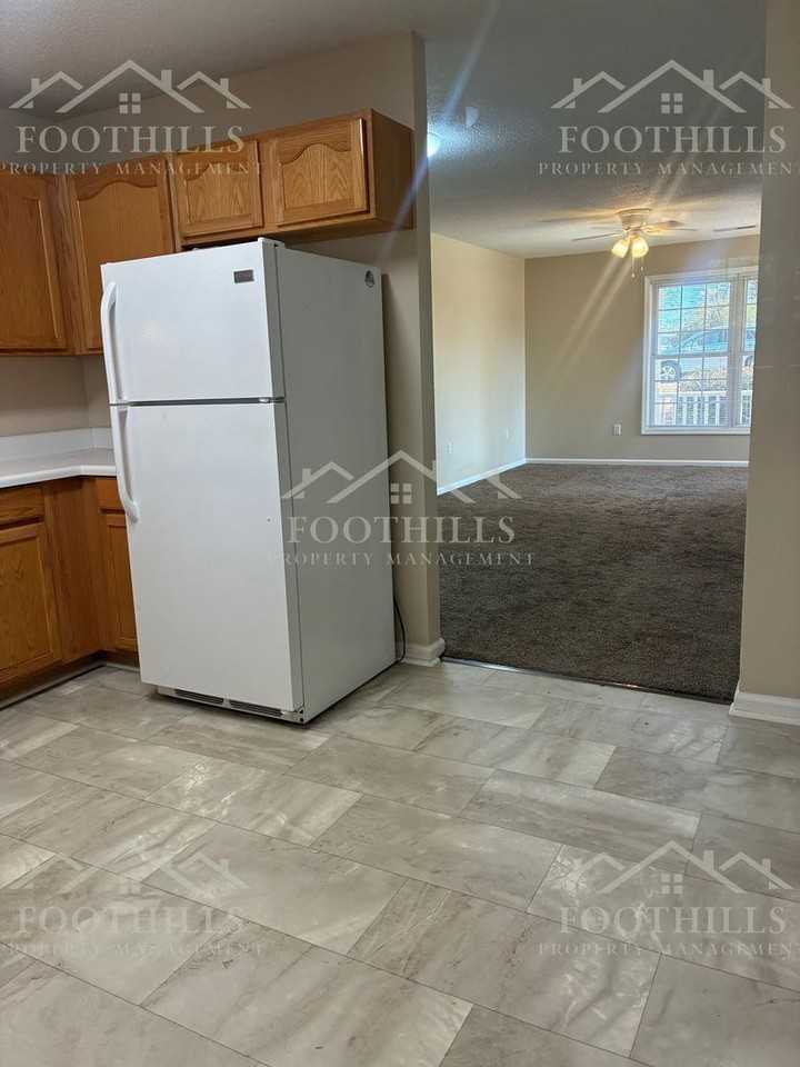 101 Heatherbrook Ct #A - Photo 6 of 18