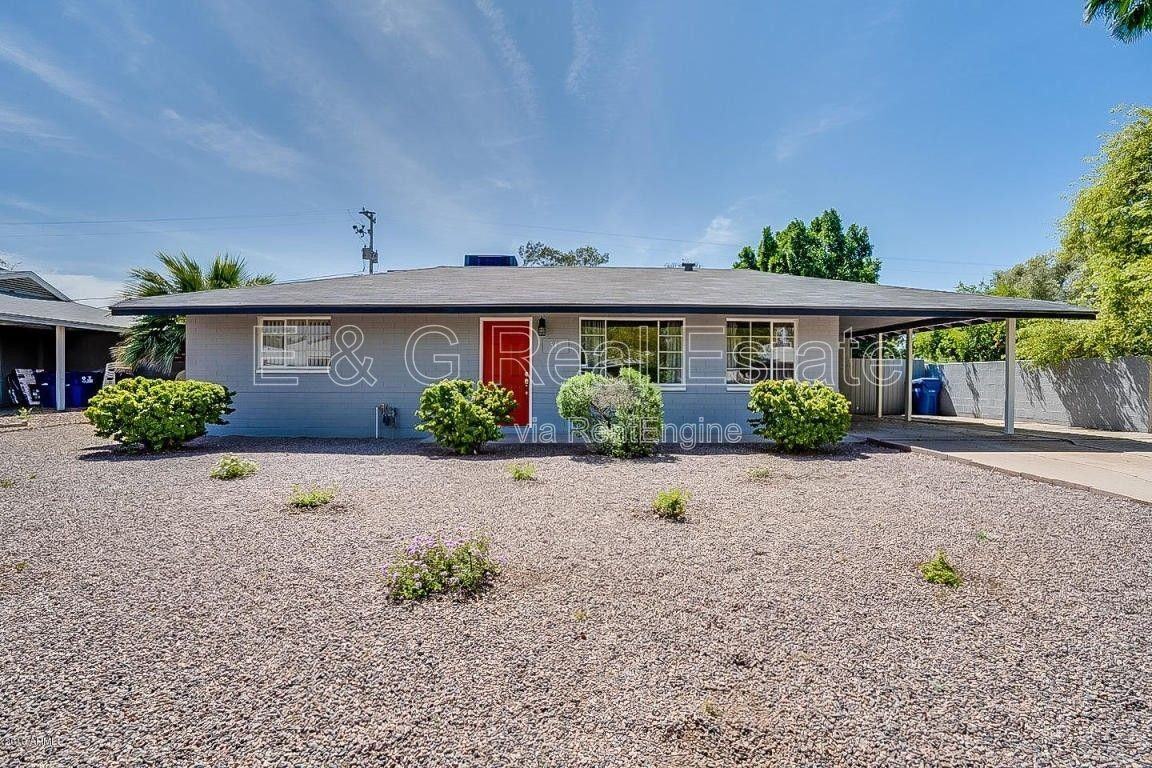 543 W 19th St - Photo 2 of 21