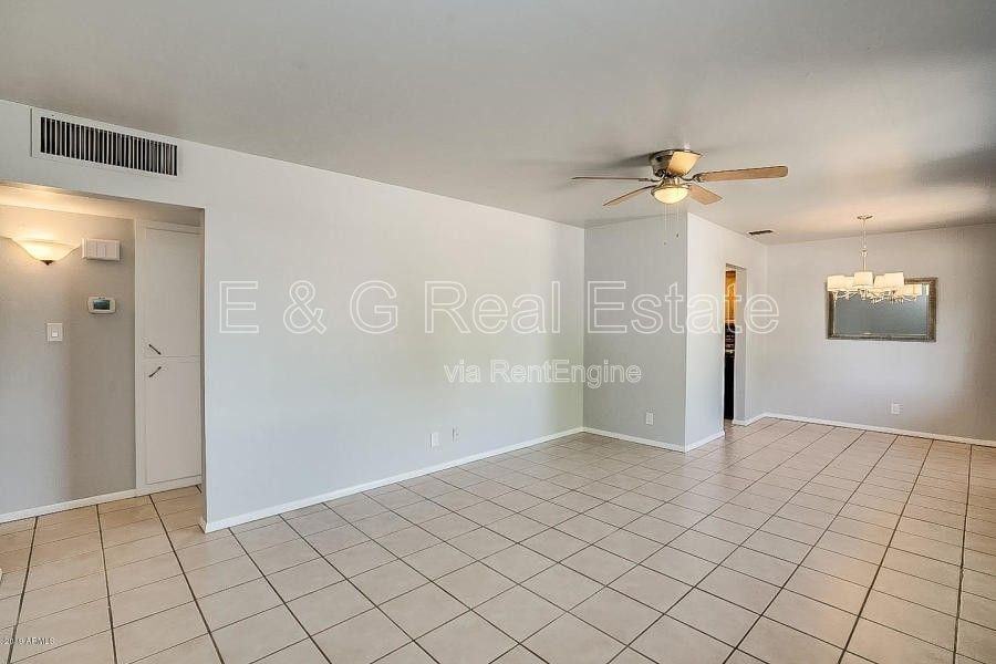 543 W 19th St - Photo 7 of 21