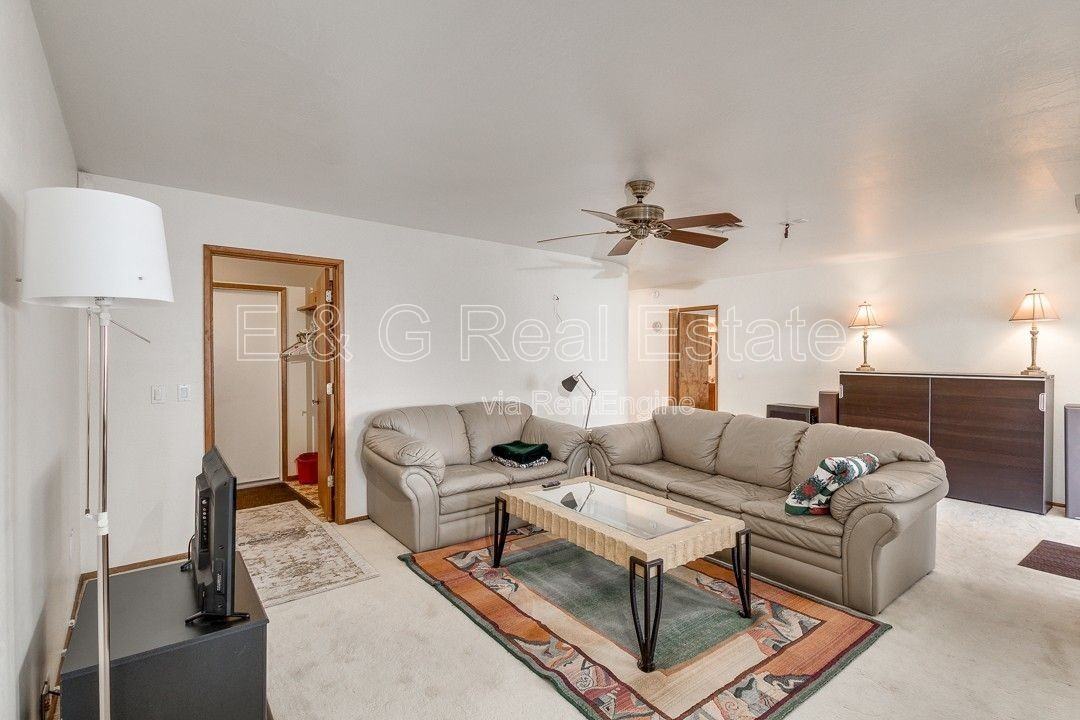 3739 S Siesta Ln - Photo 4 of 21