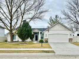 featured image of 1631 N Vinifera Ave