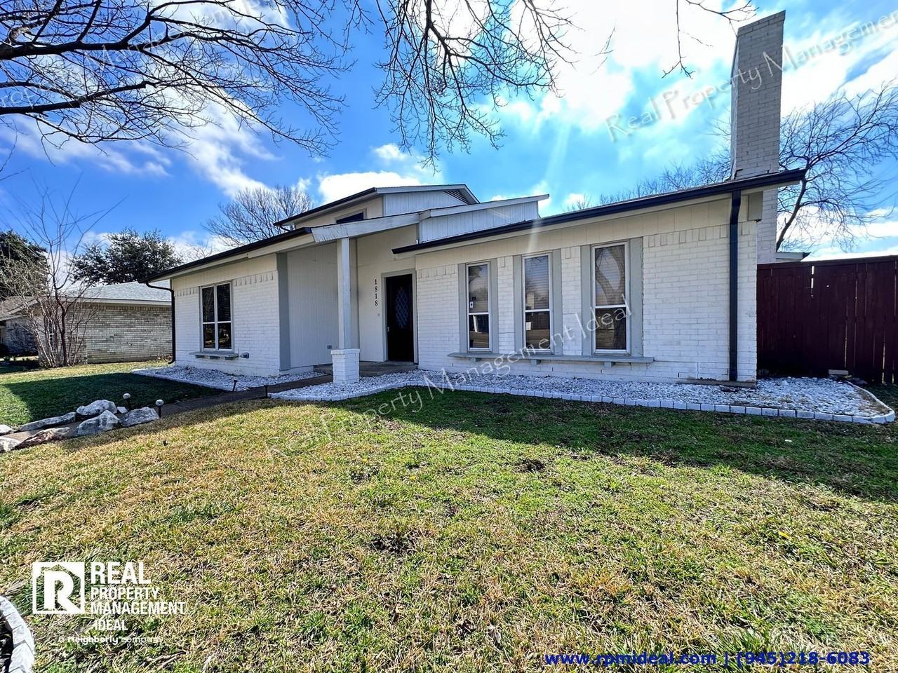 1818 Cripple Creek Dr - Photo 2 of 31