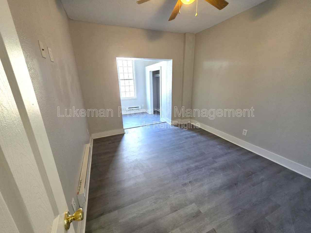 1338 Portage St - Photo 6 of 8