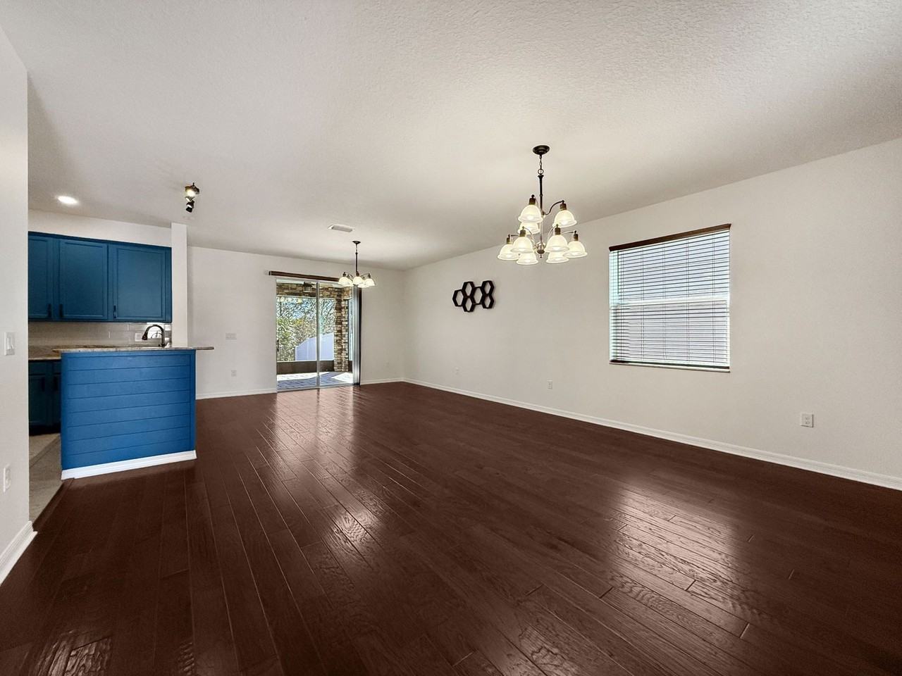 10551 Park Meadowbrooke Dr - Photo 5 of 48