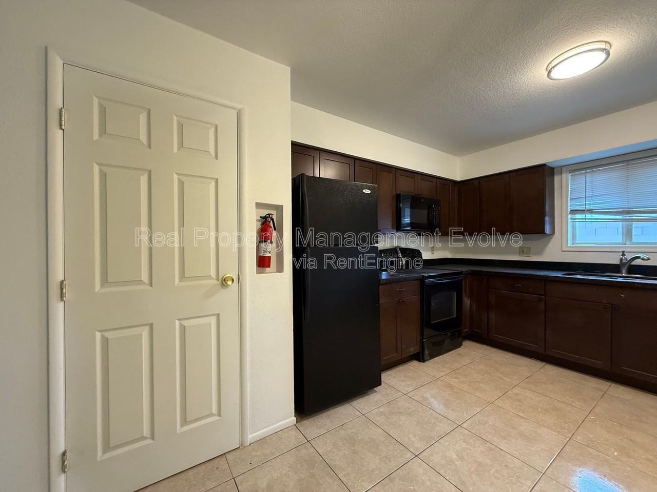 465 W Ivyglen St #119 - Photo 3 of 15