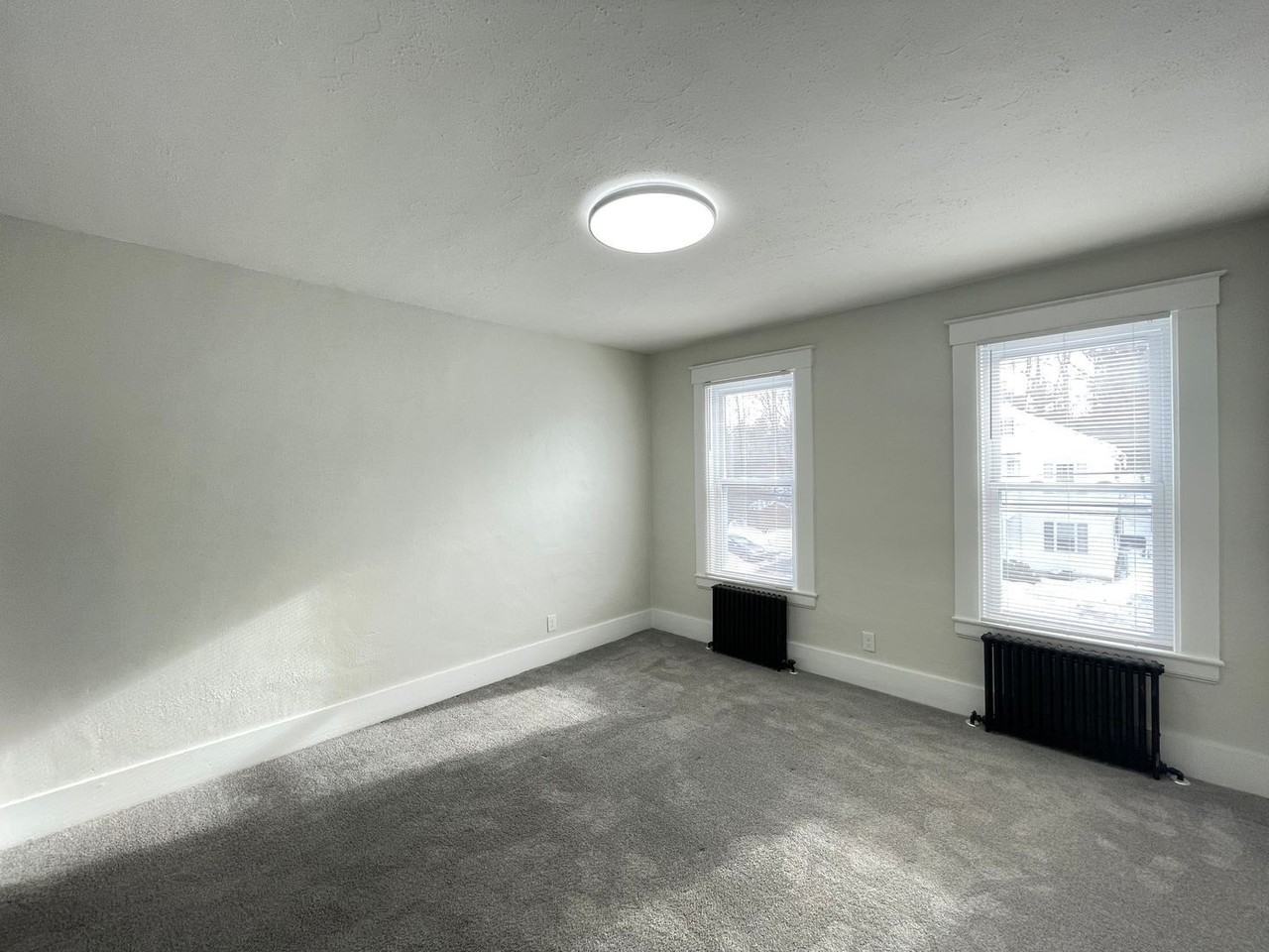 73 6th St #B - Photo 6 of 14