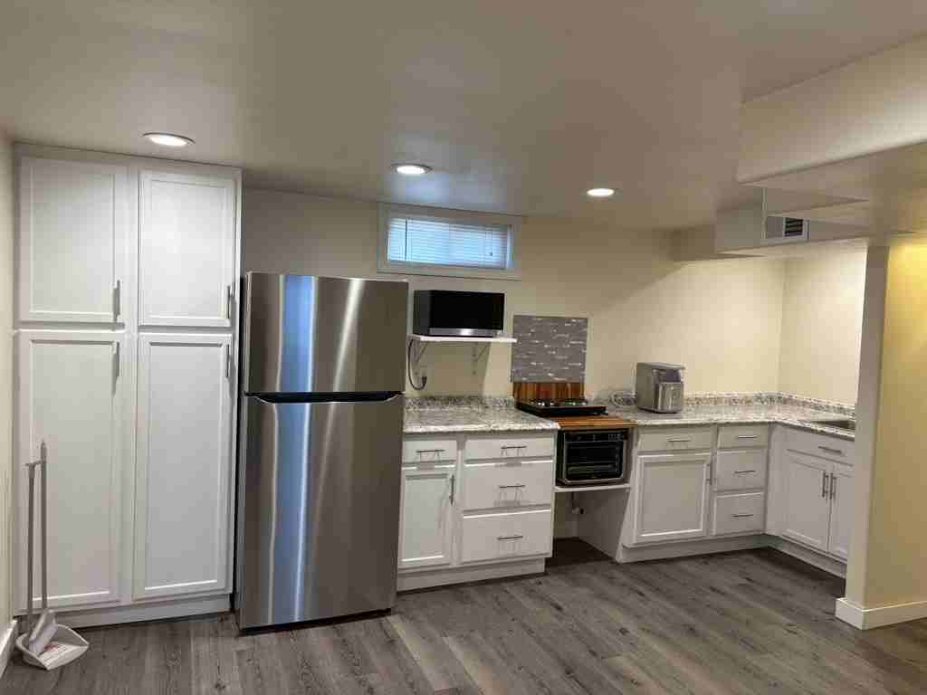 1601 W Sussex Ave - Photo 2 of 13