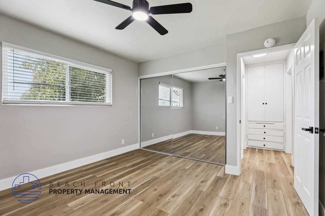 Premier Apartments - Photo 4 of 19