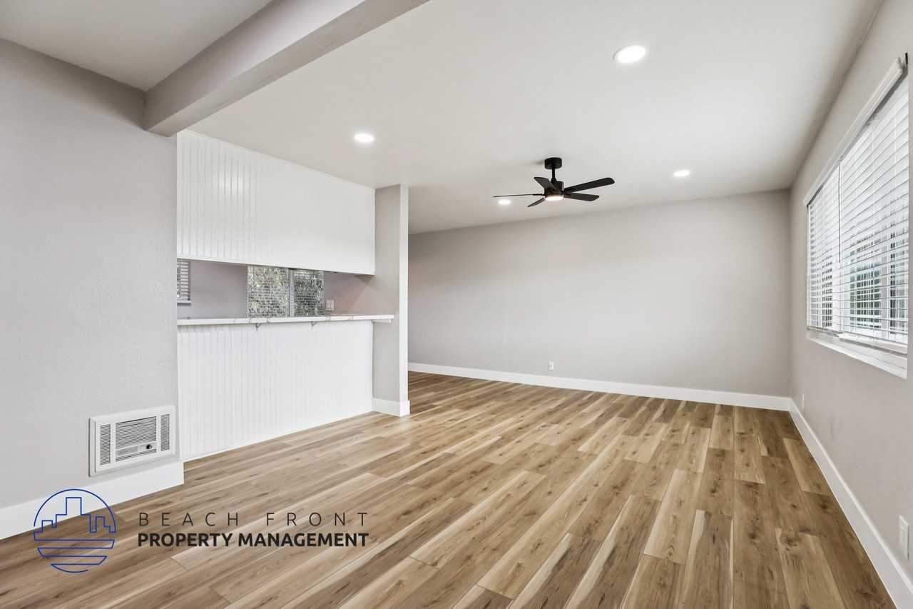 Premier Apartments - Photo 5 of 19