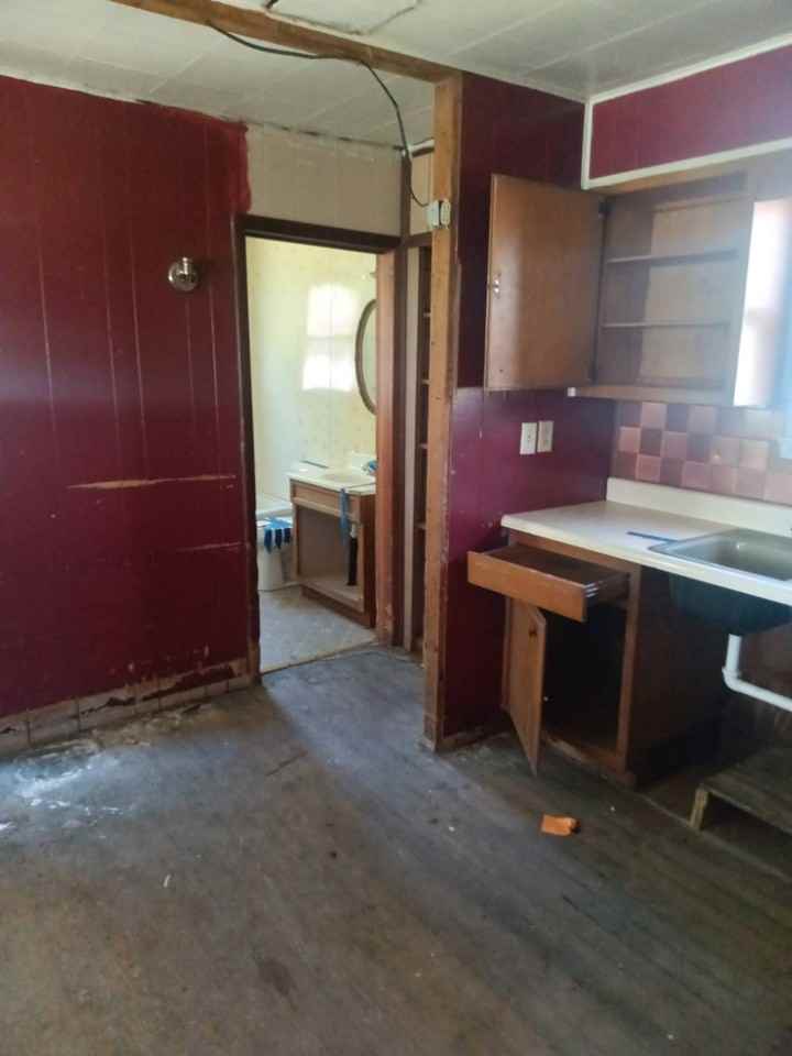 313 S Dye St #1 - Photo 5 of 10