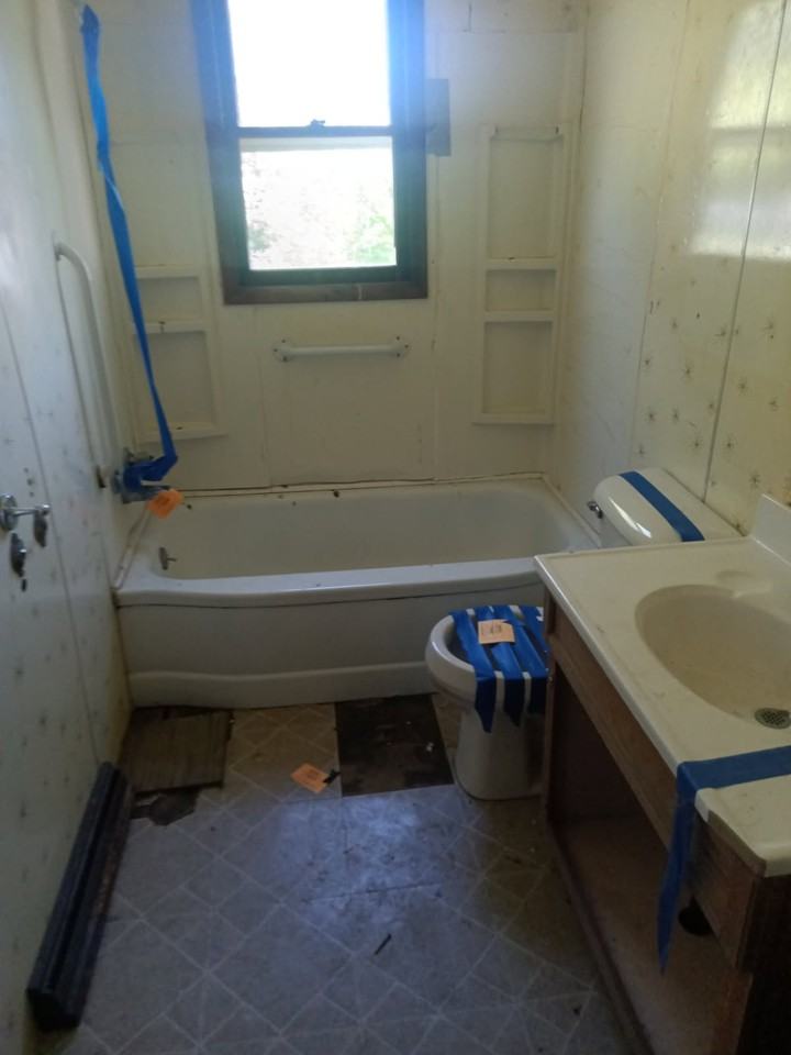 313 S Dye St #1 - Photo 7 of 10