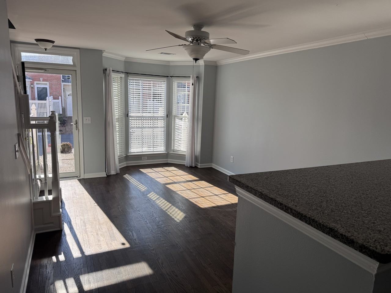 424 Compton Ln - Photo 2 of 16