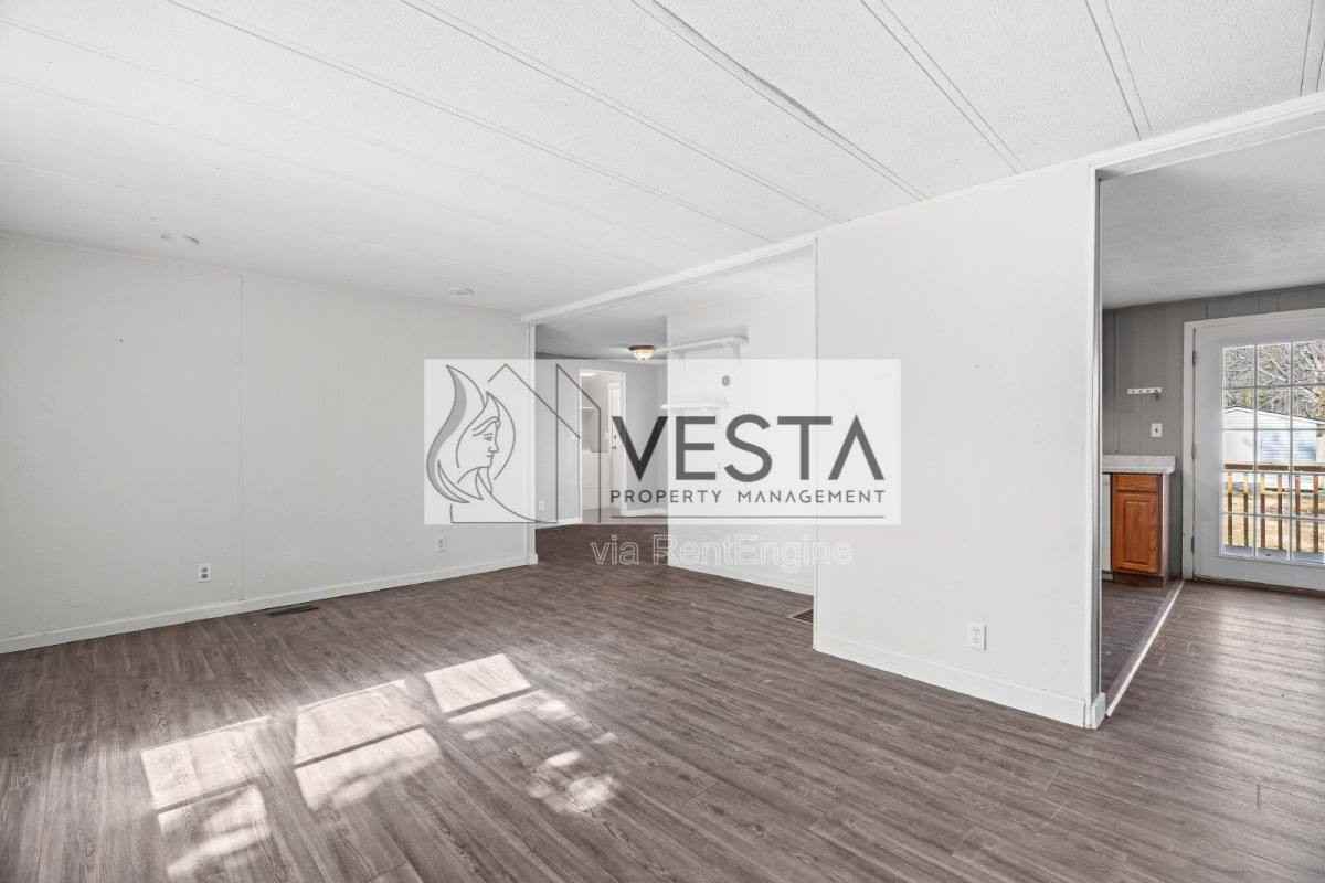 442 Wickins Dr - Photo 3 of 10