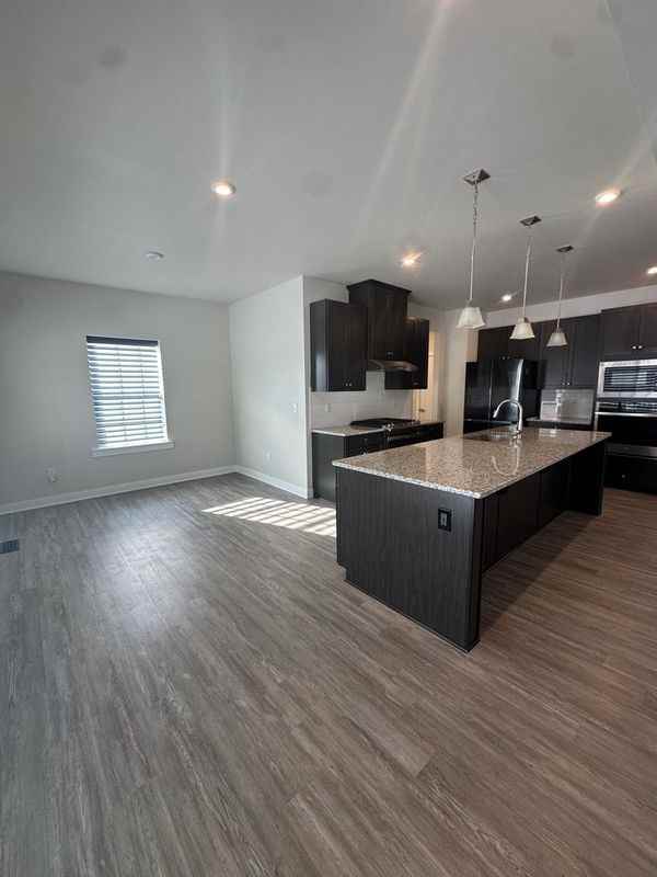 91 Sierra Dr - Photo 3 of 19