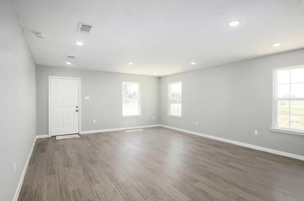 23338 Sandpiper Trl - Photo 3 of 10