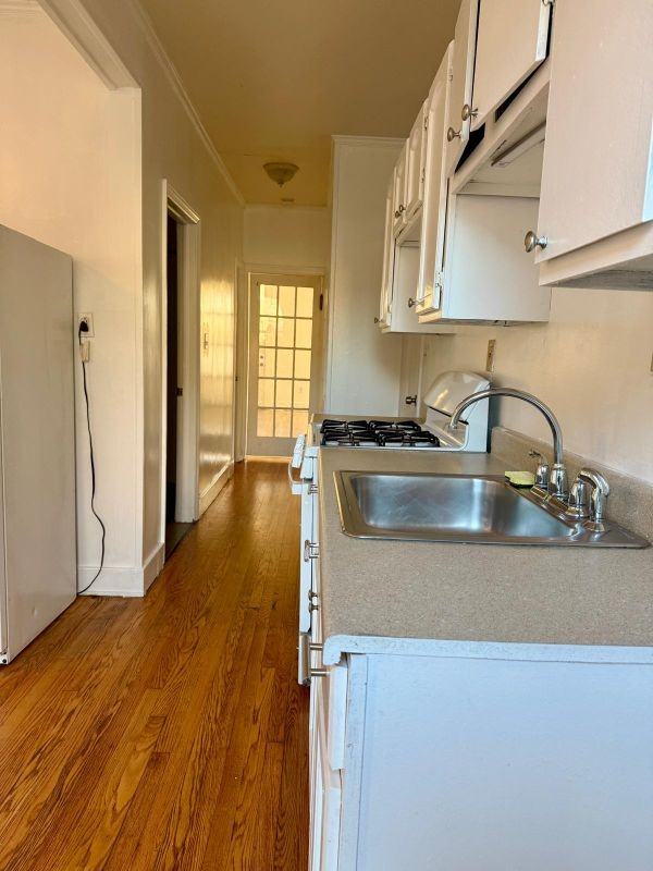 290 2nd Ave Apt 1a - Photo 2 of 11