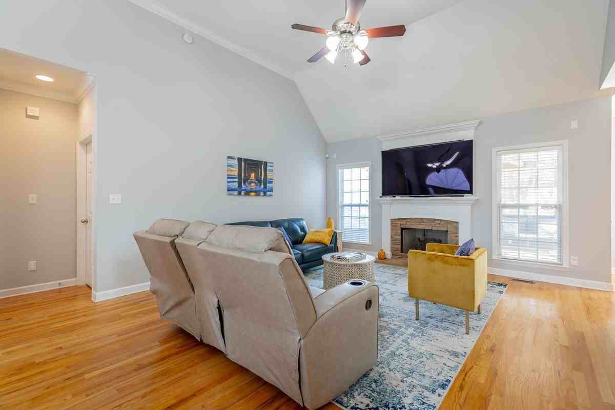 8786 Allie Dan Ct - Photo 3 of 50