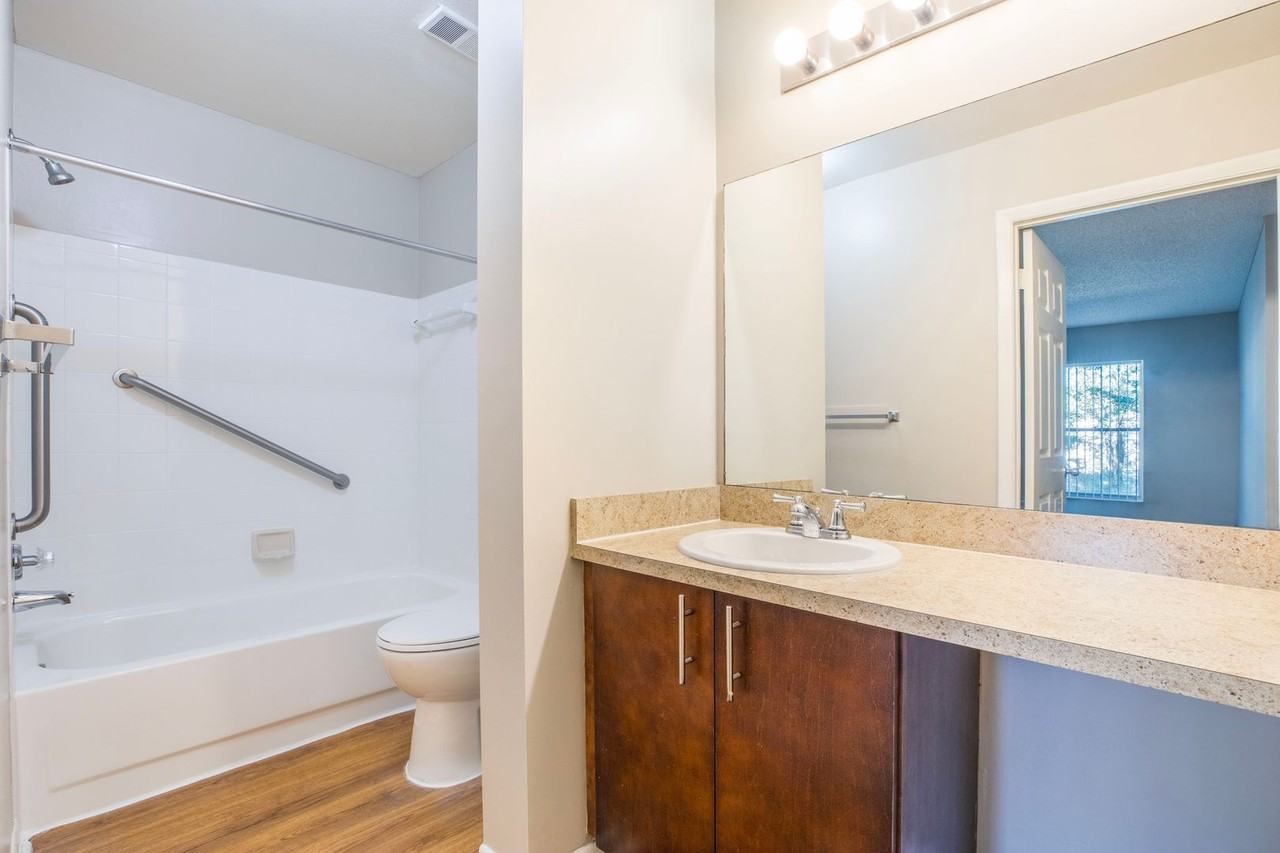 2801 Northwest 91st. Ave. - Photo 4 of 50