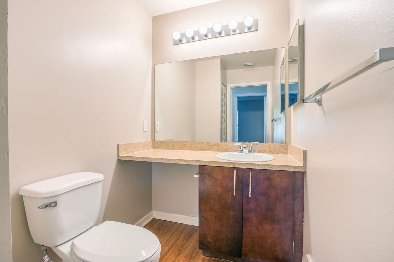 2801 Northwest 91st. Ave. - Photo 6 of 50