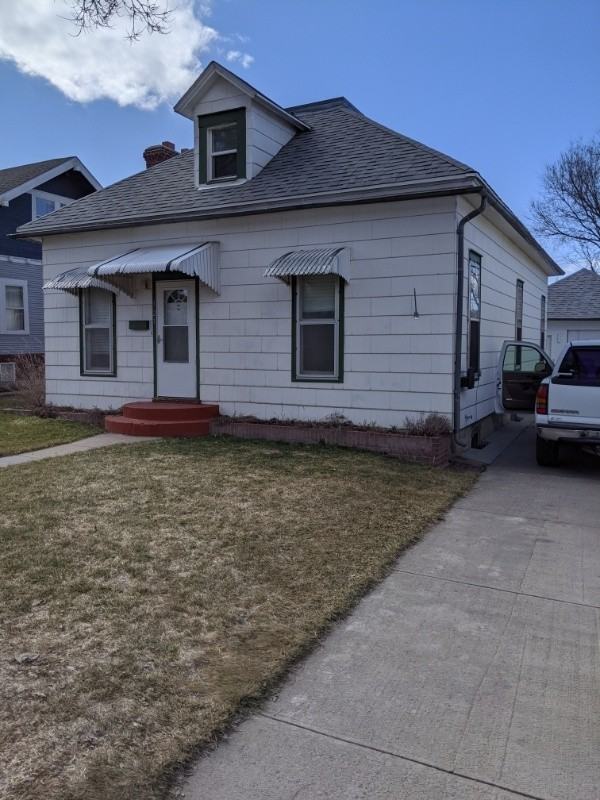 721 Main St - Photo 3 of 40