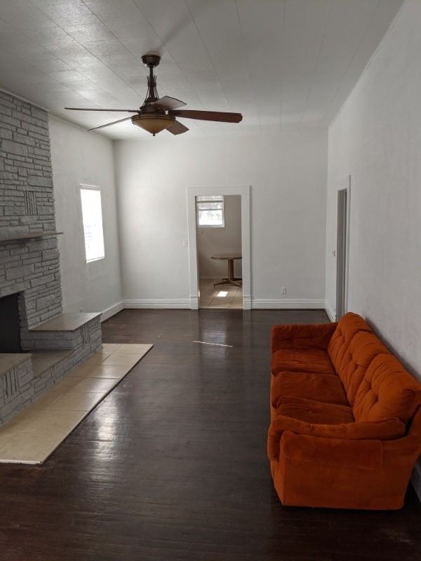 721 Main St - Photo 5 of 40