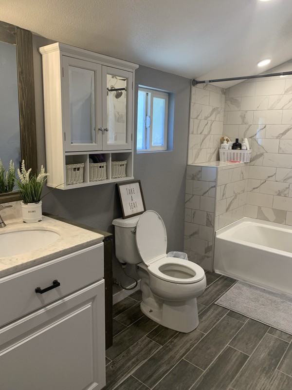 606 E B St - Photo 3 of 17