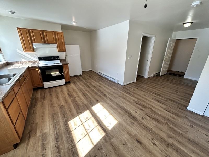 231 Constant Ave #B - Photo 4 of 12