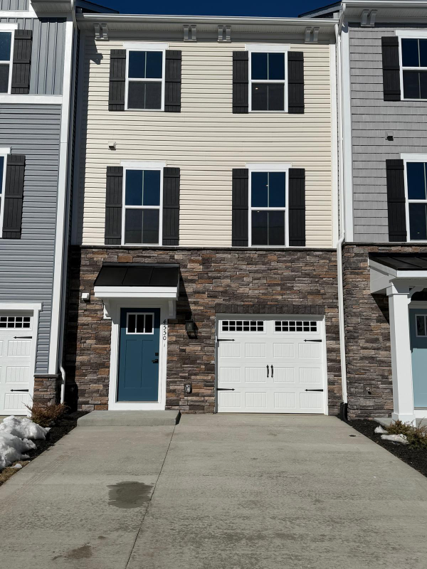 4550 Camfield Ln - Photo 2 of 27