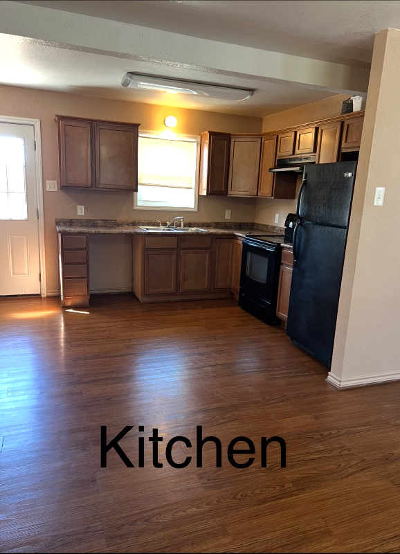 702 N Ridge St - Photo 6 of 11