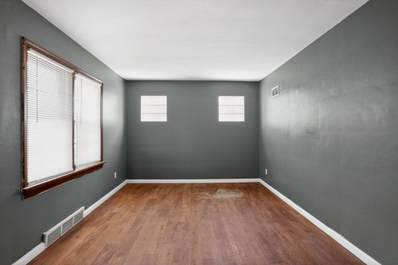 5000 Plover Ave - Photo 5 of 15