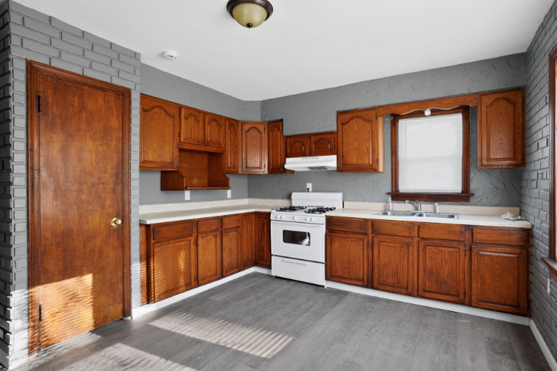 5000 Plover Ave - Photo 7 of 15