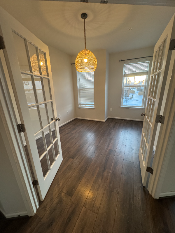 16108 Coolidge Ave - Photo 5 of 29