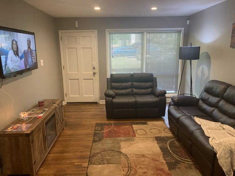 4838 Bartlett Rd - Photo 4 of 23