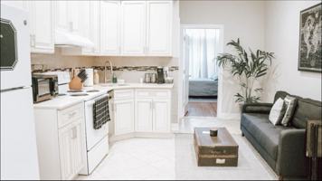 featured image of 662 Bleecker St