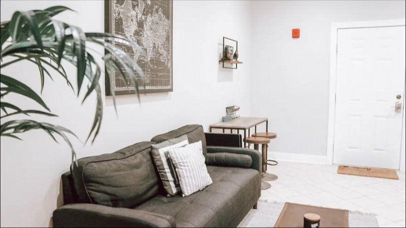 662 Bleecker St - Photo 3 of 13