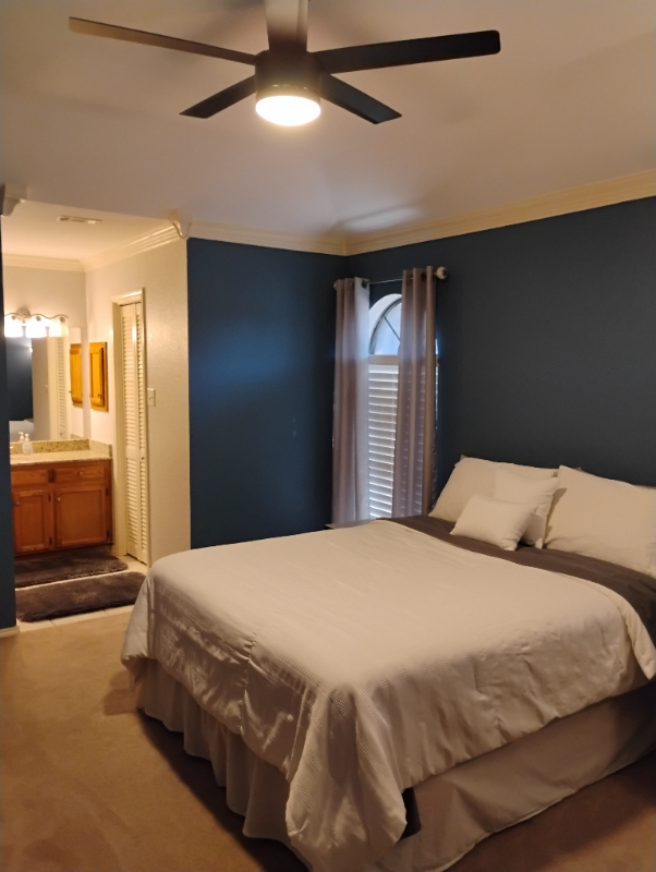 2202 Laurel St - Photo 3 of 20