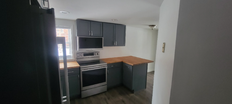 922 12th St - Photo 5 of 6