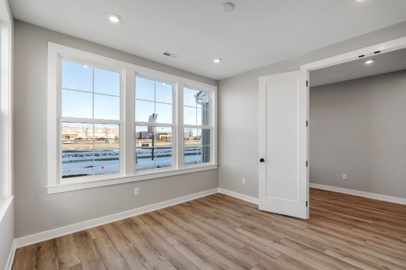 414 Elite St - Photo 2 of 20