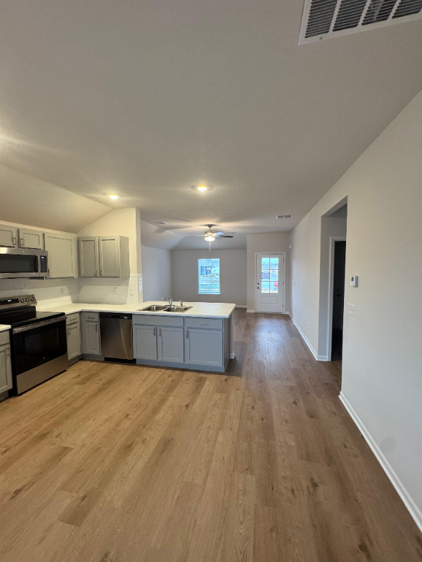 893 N Buckeye St - Photo 7 of 14