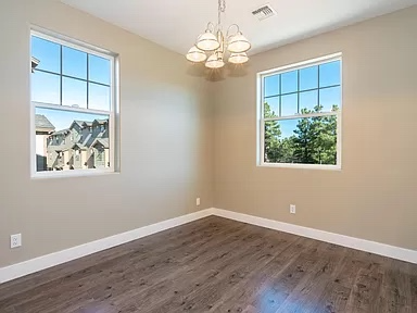 2430 W Pikes Peak Dr - Photo 5 of 19