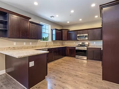 2430 W Pikes Peak Dr - Photo 6 of 19