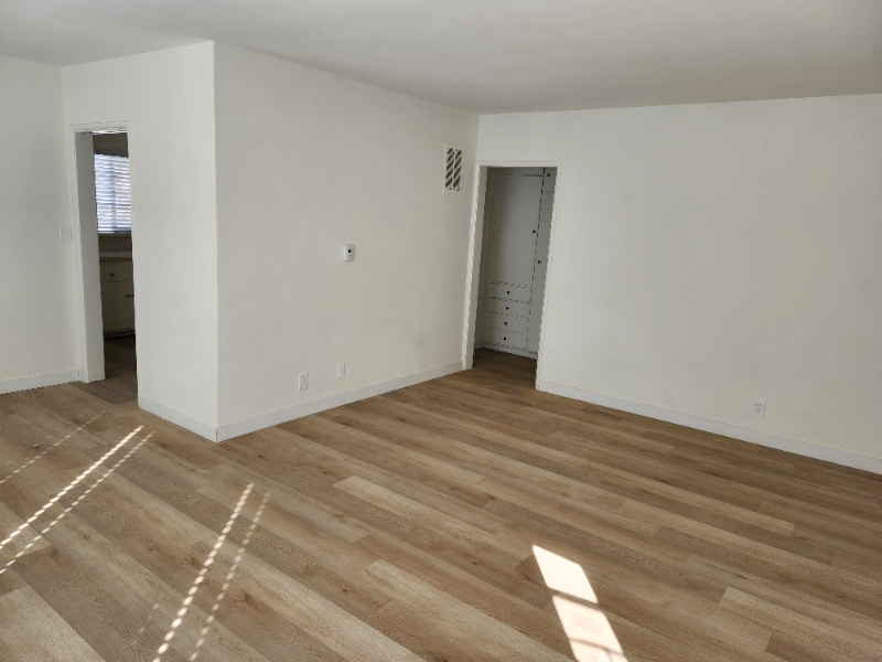 1339 N Vista St #3 - Photo 3 of 12