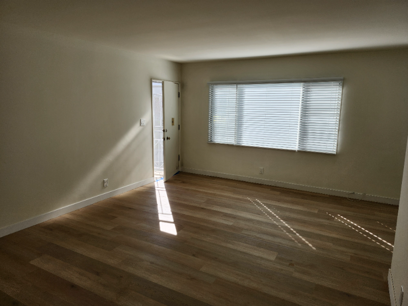 1339 N Vista St #3 - Photo 4 of 12