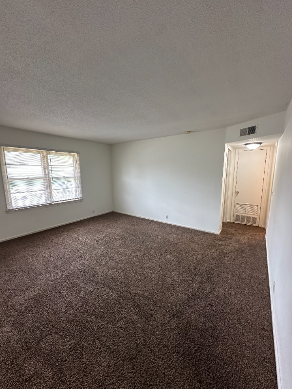 1002 Johnstown Ave #A - Photo 4 of 10