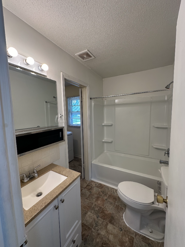 1002 Johnstown Ave #A - Photo 7 of 10