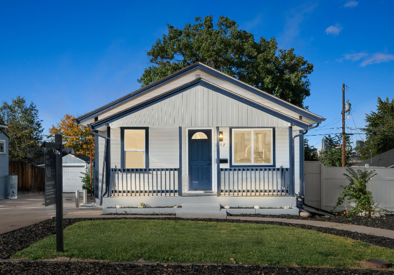 1557 W Dakota Ave - Photo 5 of 5