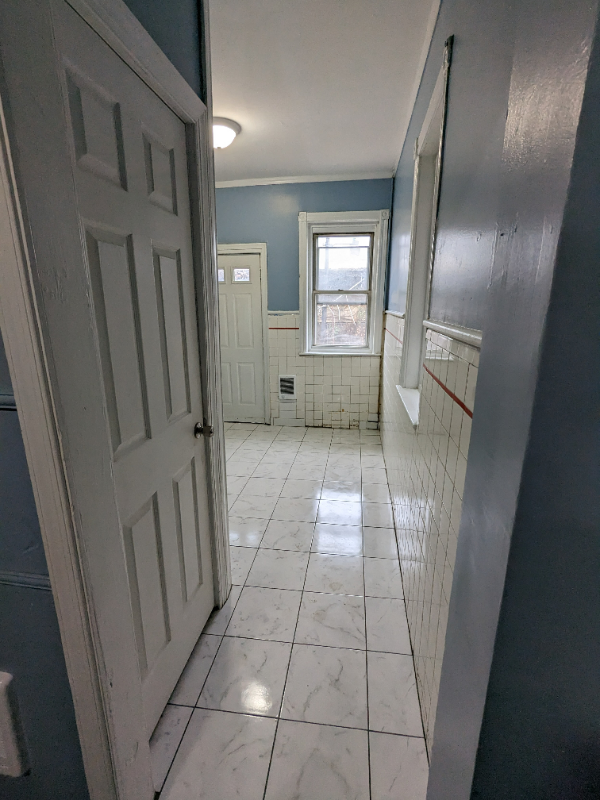 4225 Romain St - Photo 5 of 10